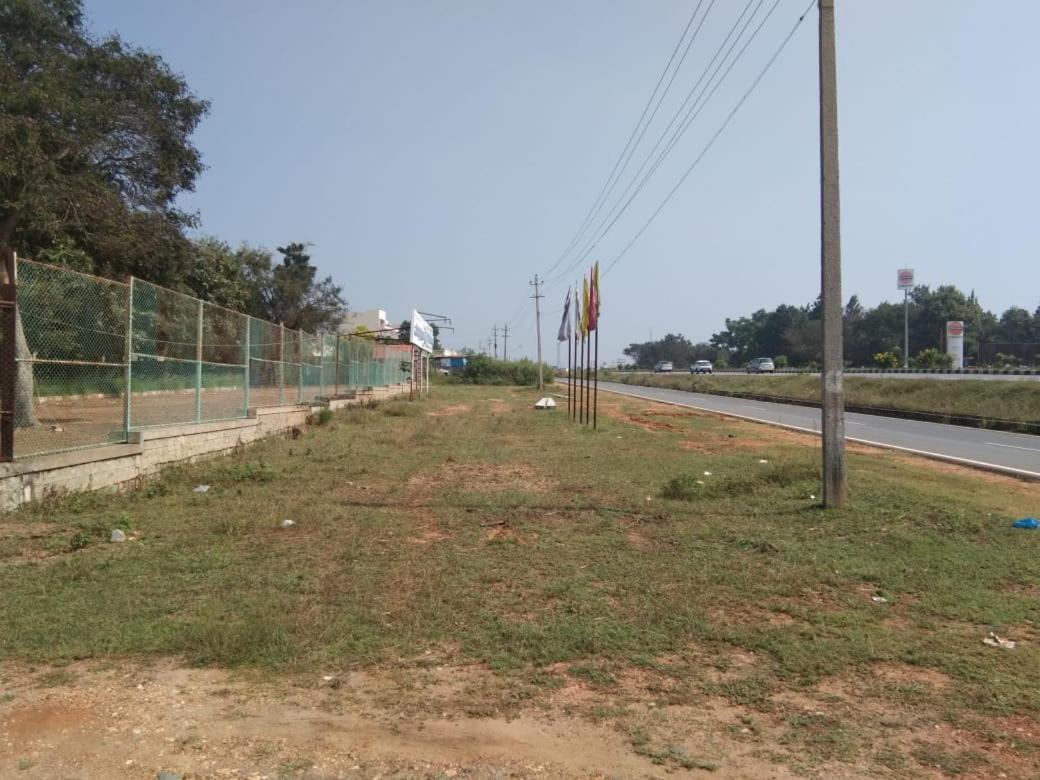 Kstdc Hotel Mayura Pavithra Yediyur Kunigal Extérieur photo